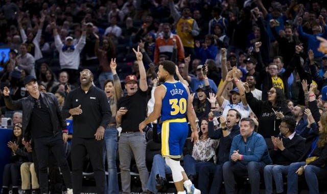 柠檬直播-库里砍下47分艰难带队赢球，勇士连败结束问题依旧